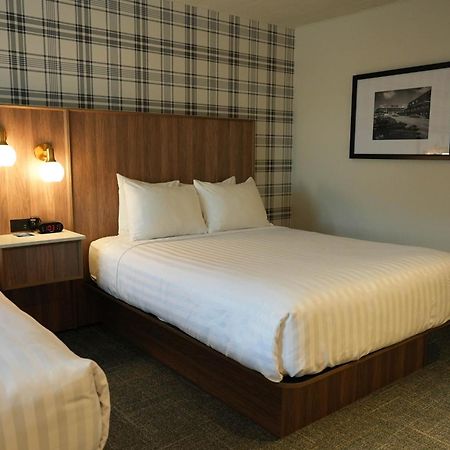 Travelodge By Wyndham Niagara Falls At The Falls Εξωτερικό φωτογραφία