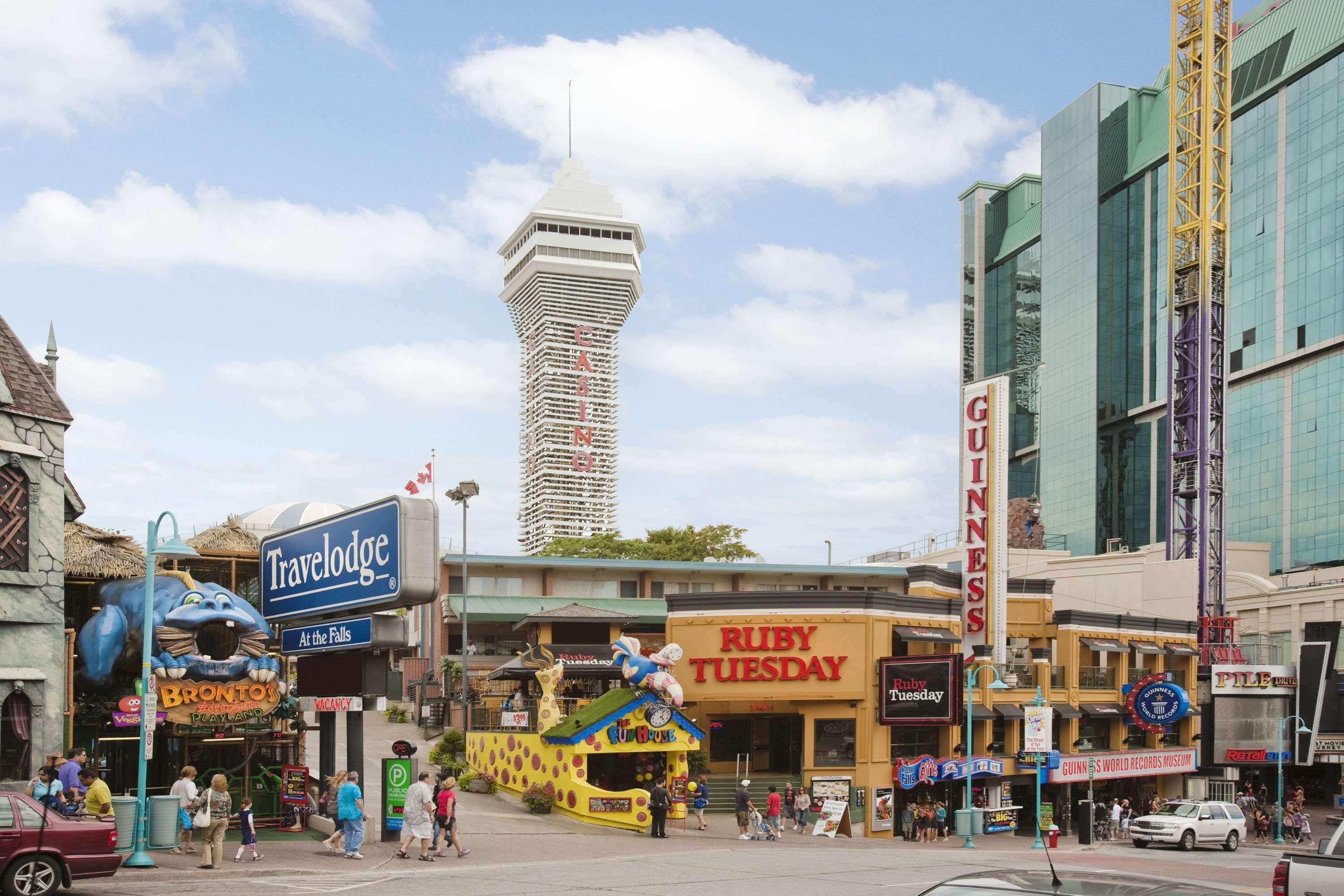 Travelodge By Wyndham Niagara Falls At The Falls Εξωτερικό φωτογραφία