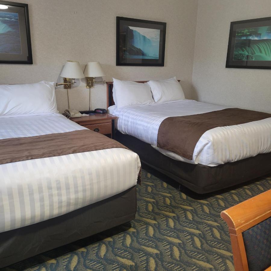 Travelodge By Wyndham Niagara Falls At The Falls Εξωτερικό φωτογραφία