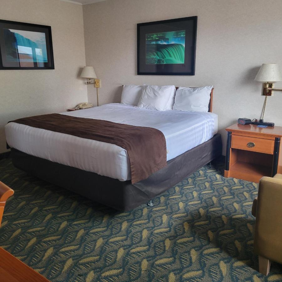 Travelodge By Wyndham Niagara Falls At The Falls Εξωτερικό φωτογραφία
