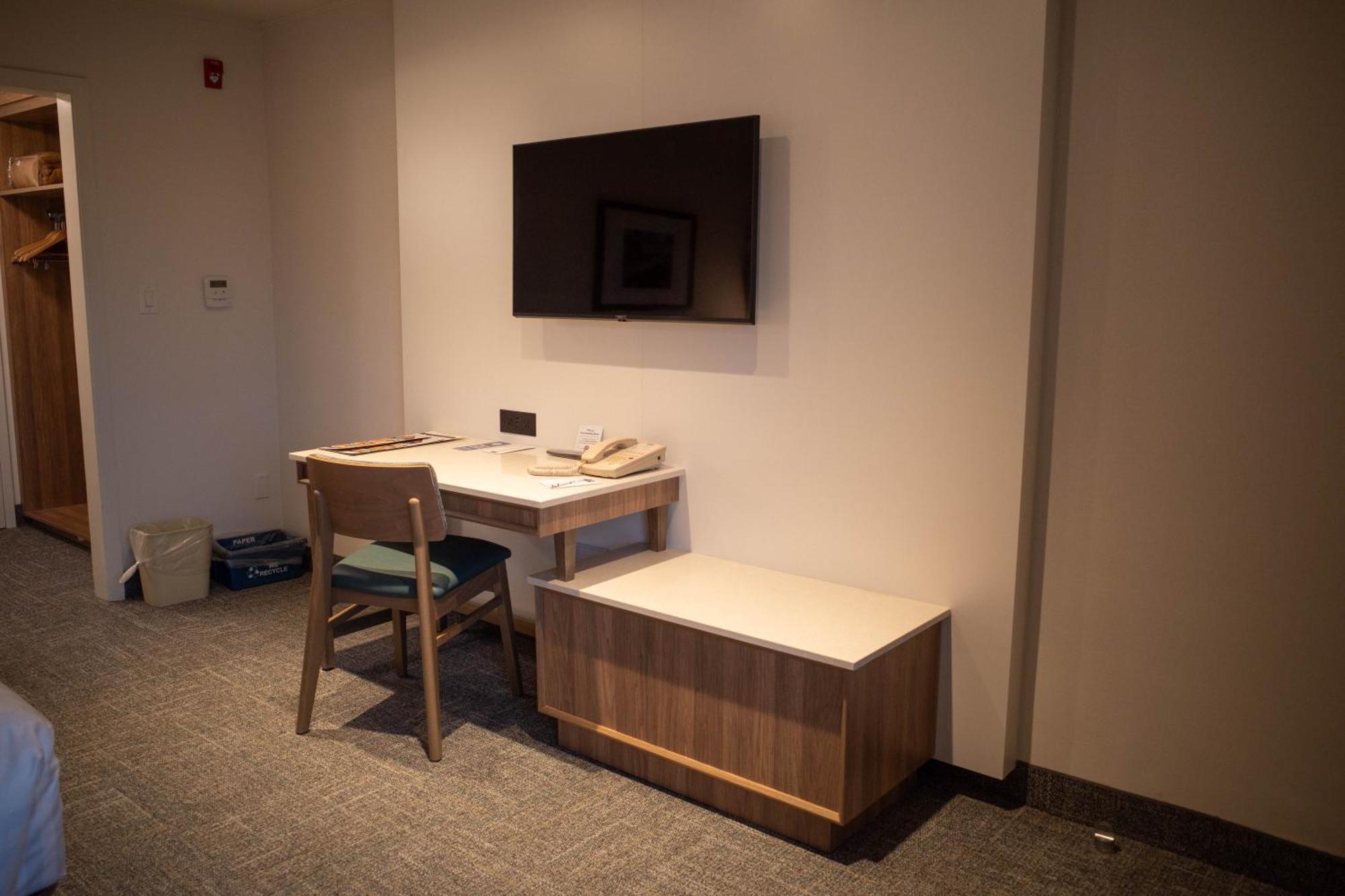 Travelodge By Wyndham Niagara Falls At The Falls Εξωτερικό φωτογραφία