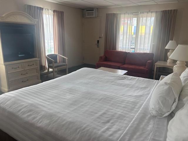 Travelodge By Wyndham Niagara Falls At The Falls Εξωτερικό φωτογραφία