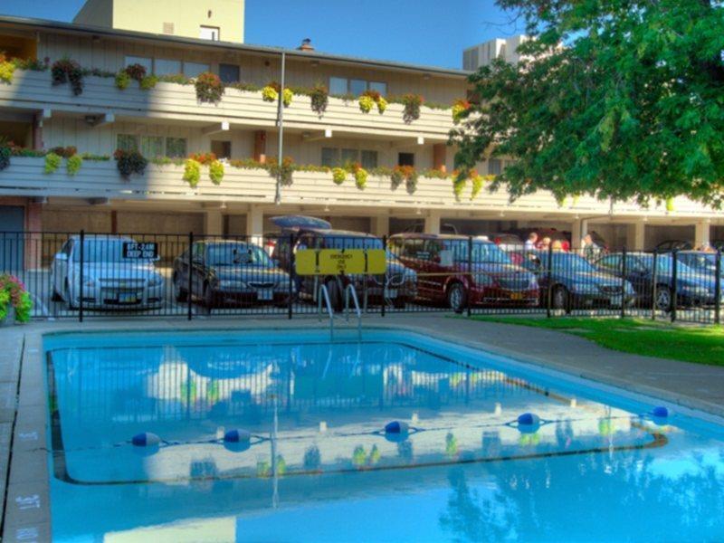 Travelodge By Wyndham Niagara Falls At The Falls Εξωτερικό φωτογραφία